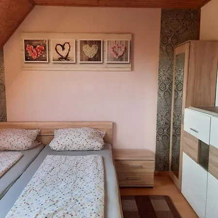 Διαμέρισμα Montageunterkunft 5